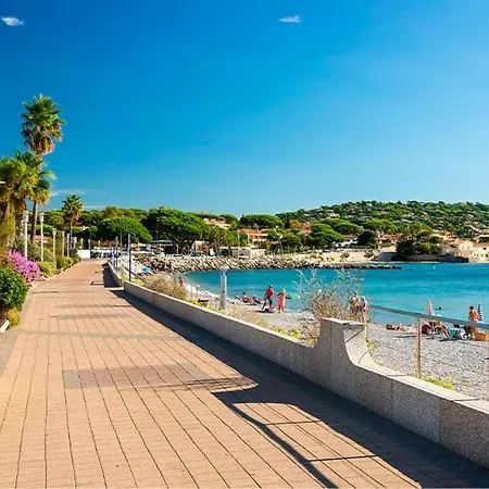 Superbe Appartement, 2 Chambres, 7 Couchages, Avec Terrasse, Proche Centre Et Plages Sainte-Maxime